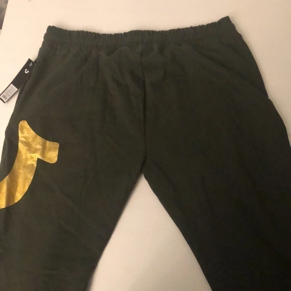 NWT Men’s True Religion Loungewear Sweatpants Size Large